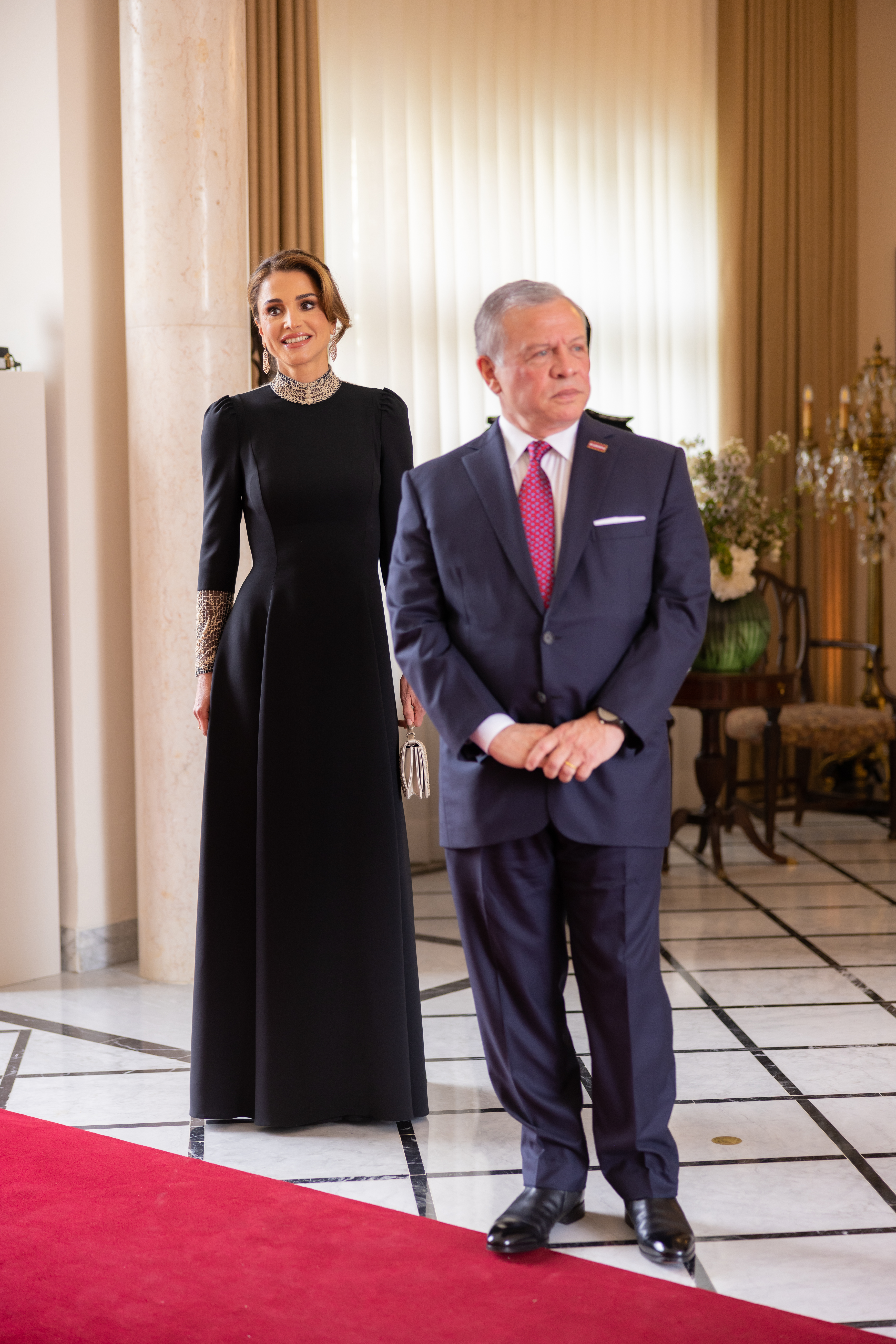 Madar Al-Saa Images 0.8168456180482075