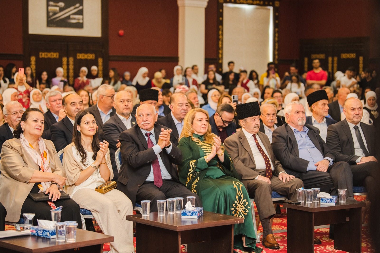 Madar Al-Saa Images 0.16396393024513167