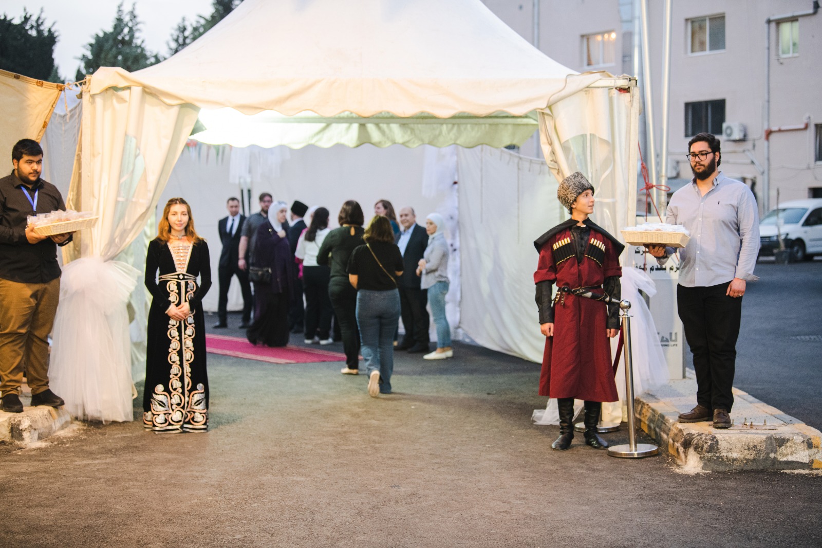 Madar Al-Saa Images 0.3812044366409113