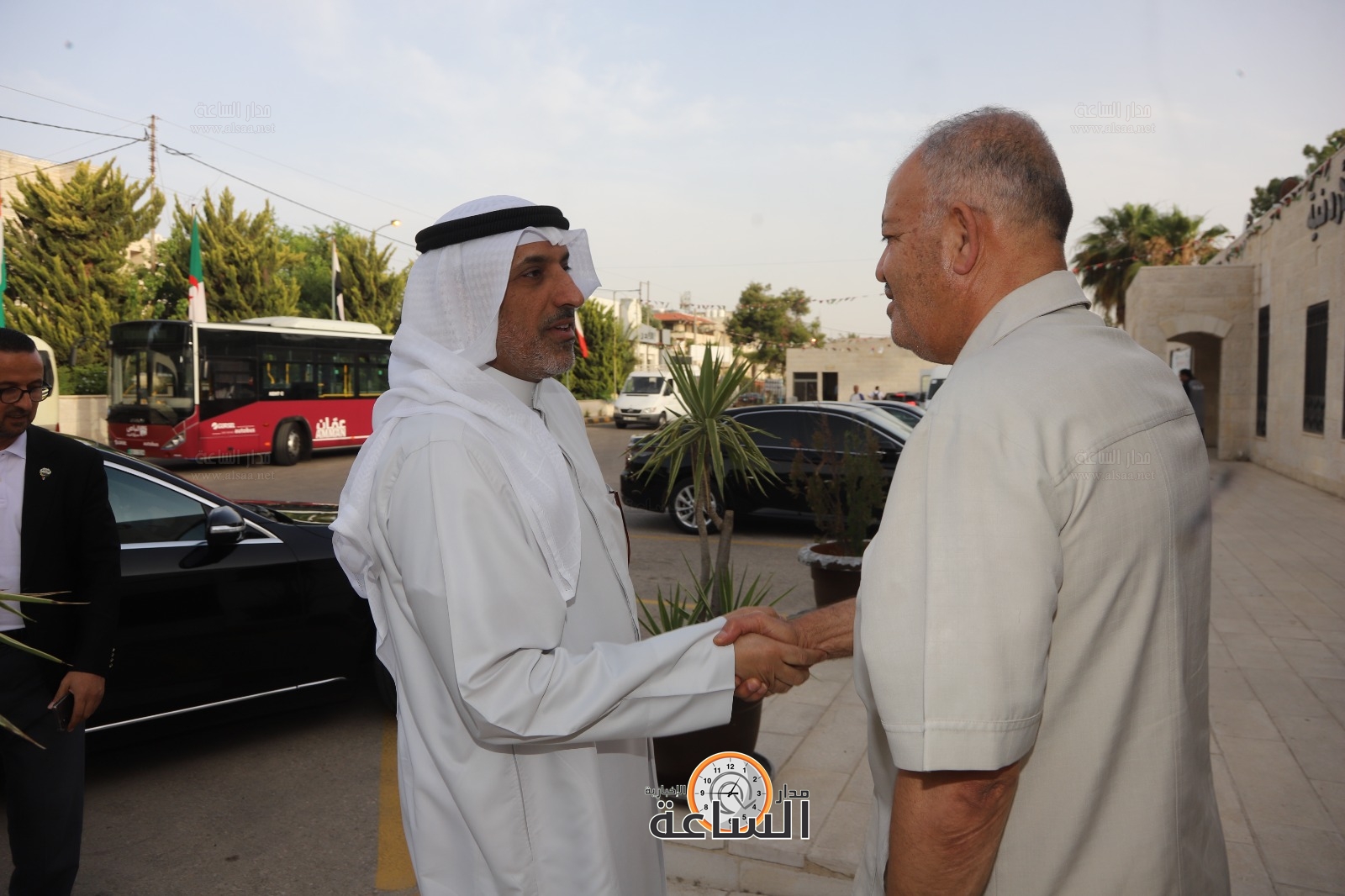 Madar Al-Saa Images 0.10539672637191733