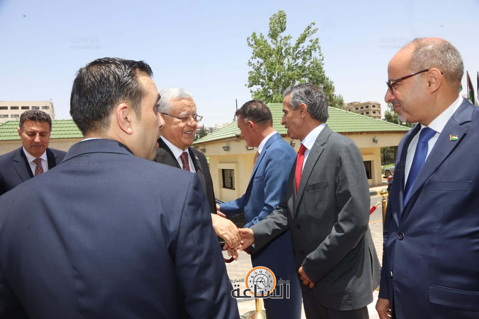 Madar Al-Saa Images 0.7905176382761585