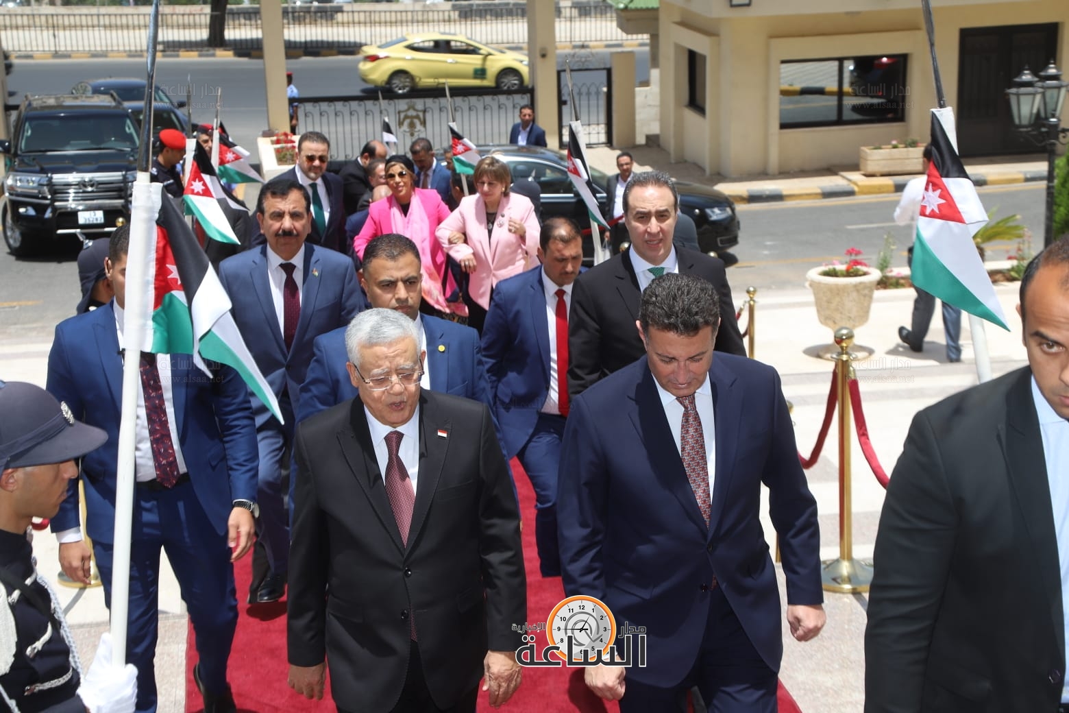 Madar Al-Saa Images 0.6831657251714569