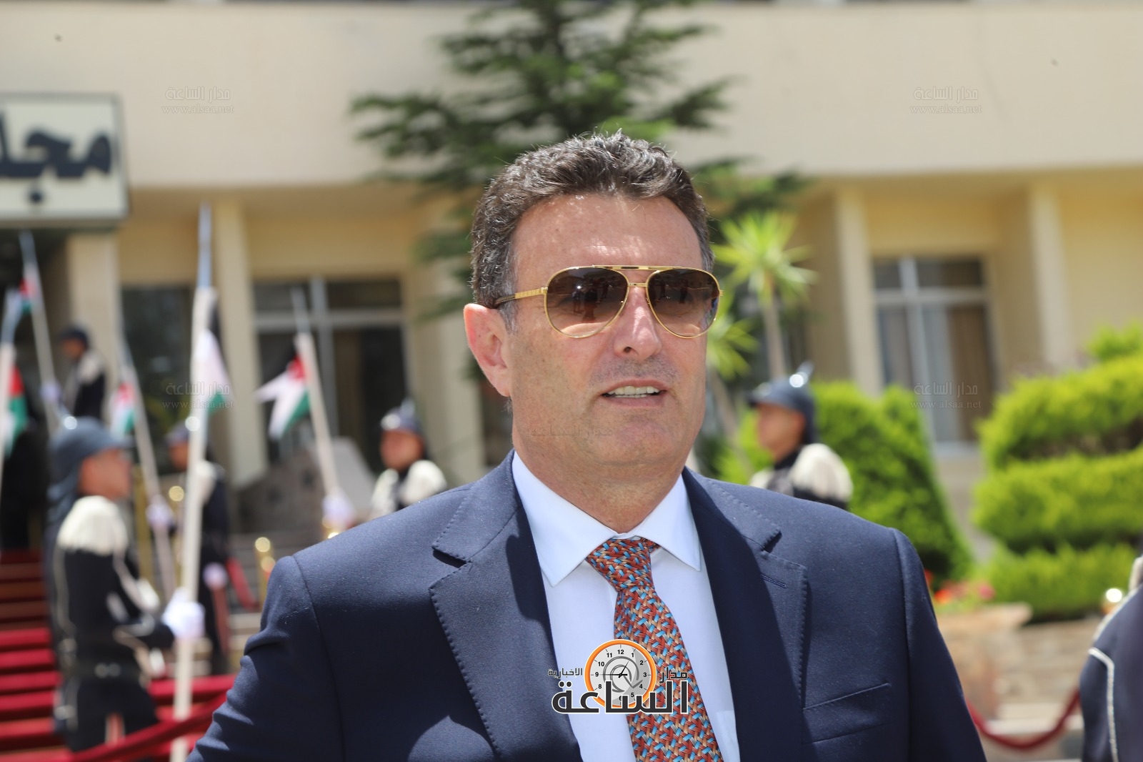 Madar Al-Saa Images 0.7319341675840543