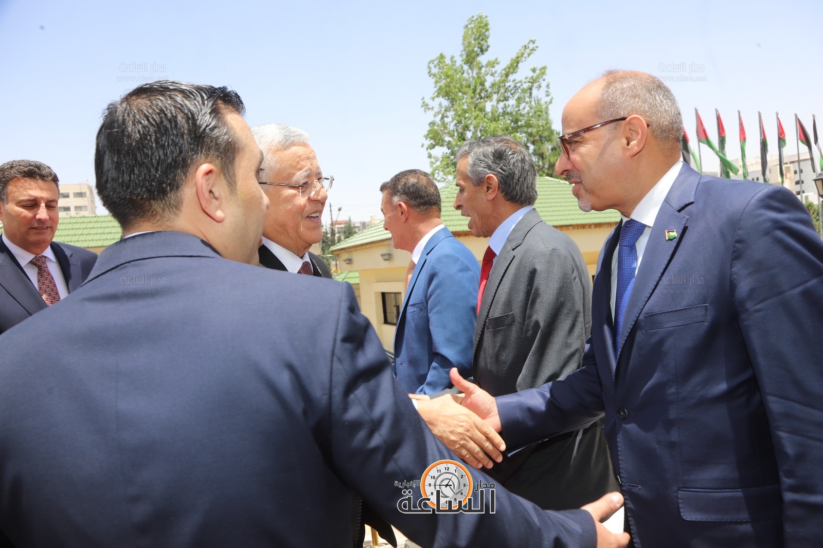 Madar Al-Saa Images 0.3065297592727423