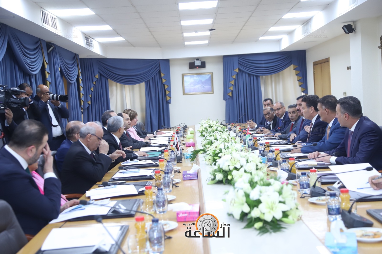 Madar Al-Saa Images 0.5164622290099627