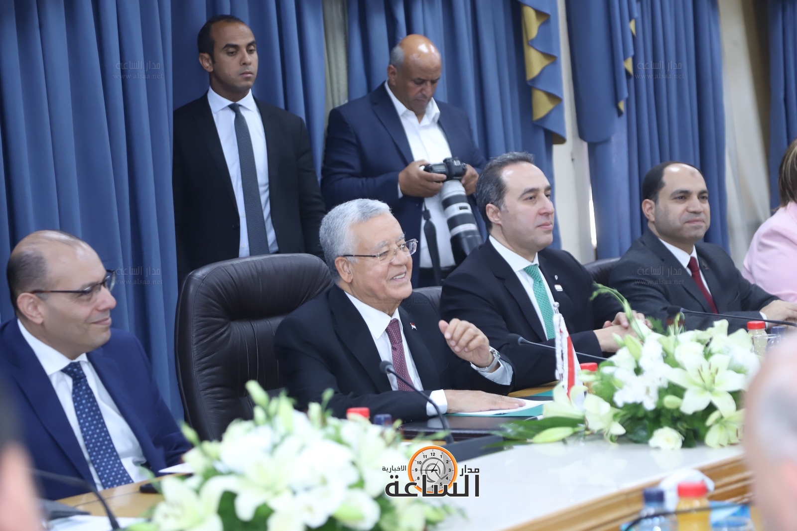 Madar Al-Saa Images 0.8285954535087015