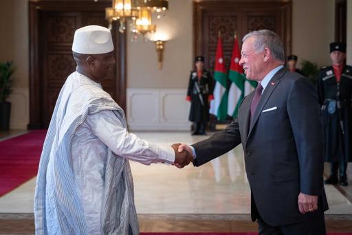 Madar Al-Saa Images 0.719797749941882