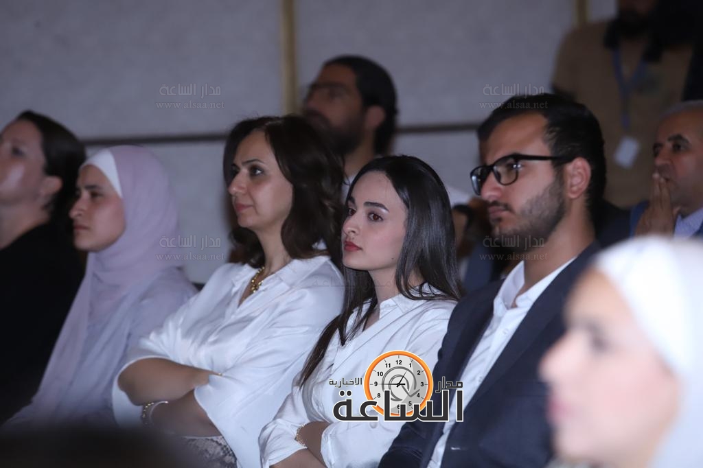 Madar Al-Saa Images 0.7341657091994236