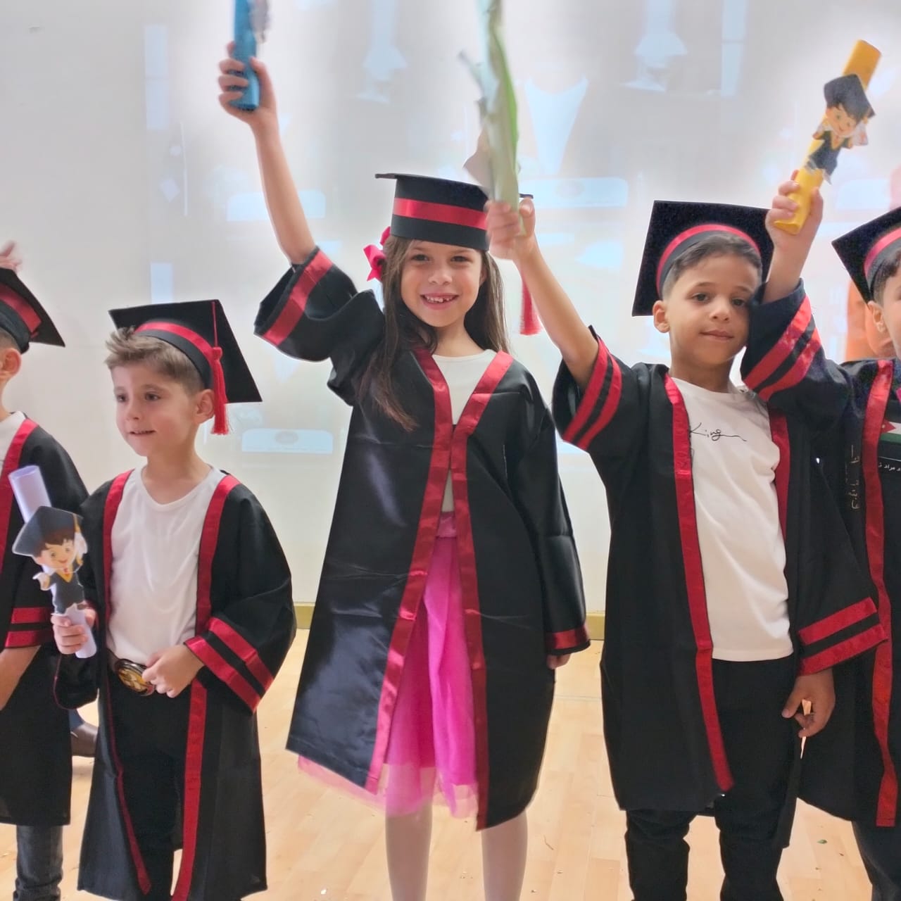 Madar Al-Saa Images 0.5415306528566277