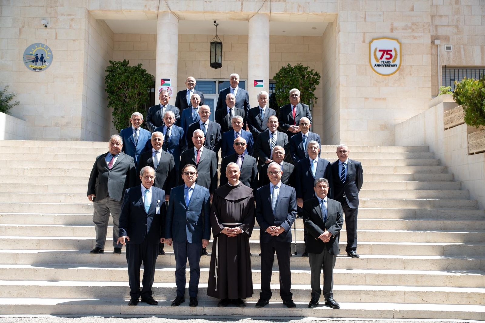 Madar Al-Saa Images 0.19062405823241835