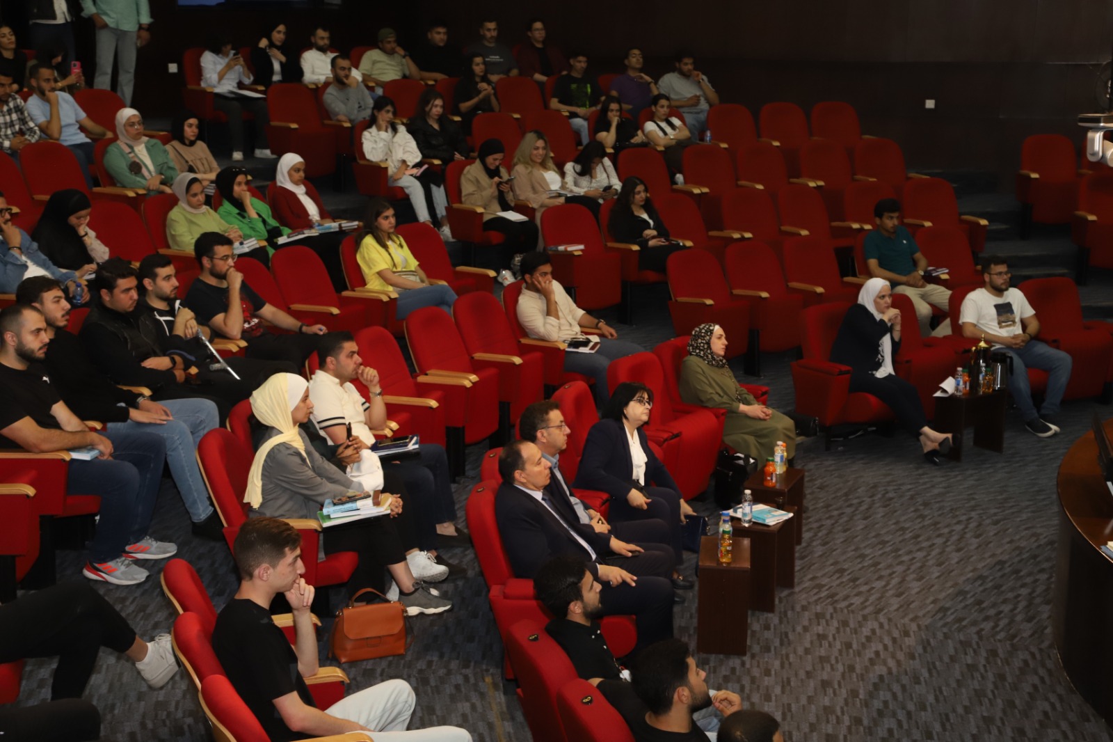 Madar Al-Saa Images 0.7299648972369789