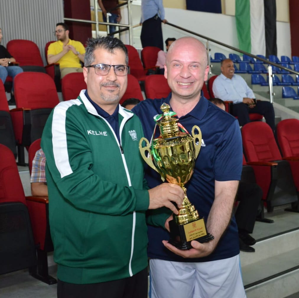 Madar Al-Saa Images 0.3366726252692138