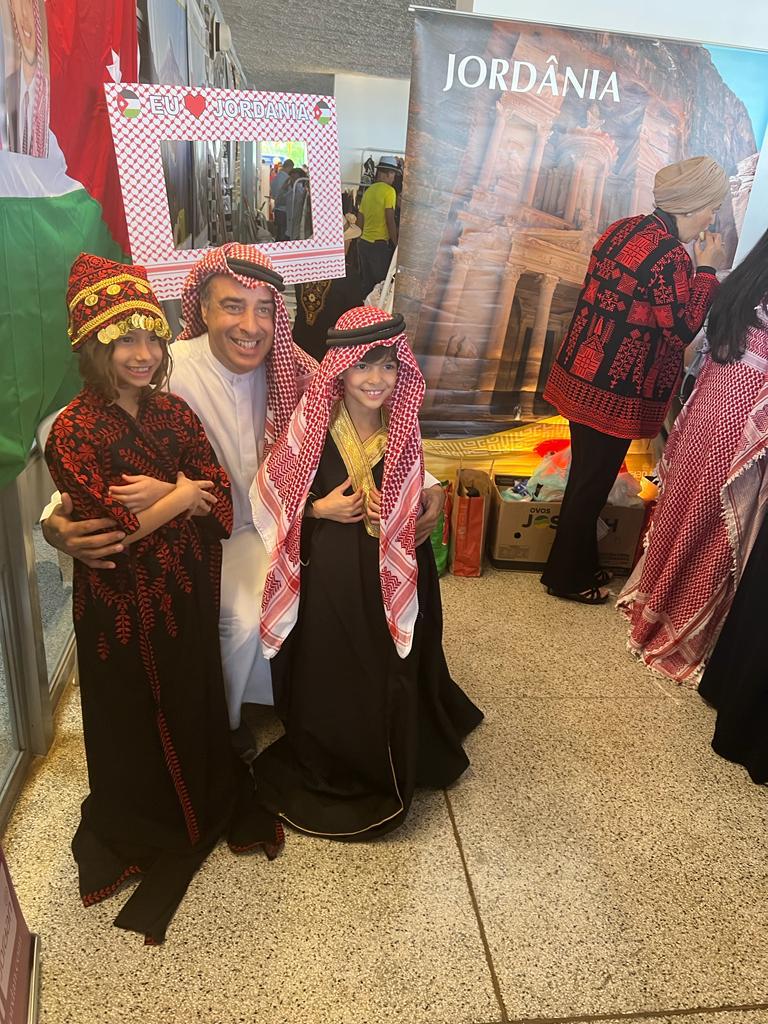 Madar Al-Saa Images 0.9090597047398419