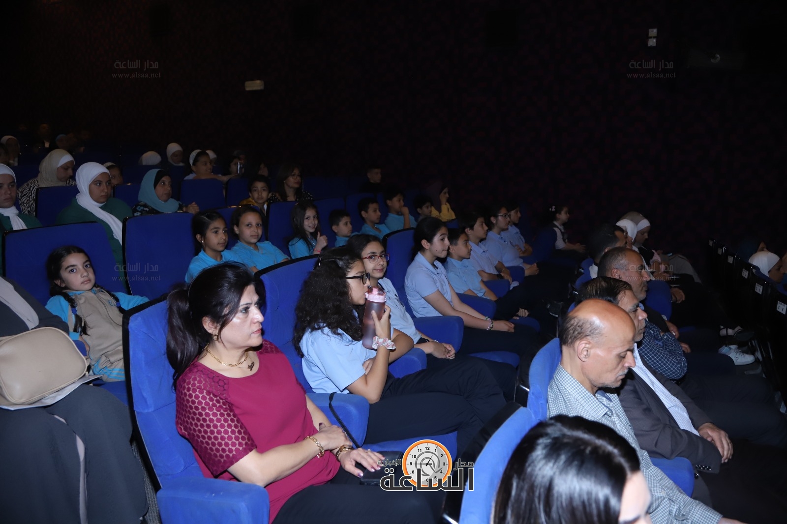 Madar Al-Saa Images 0.5814862615372698