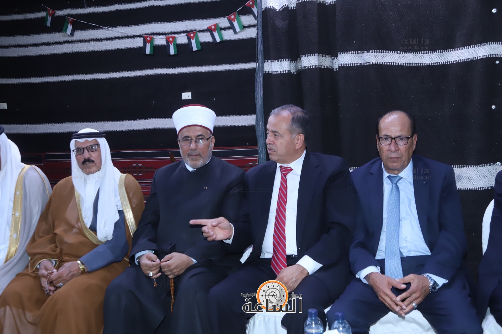 Madar Al-Saa Images 0.36449198738236976