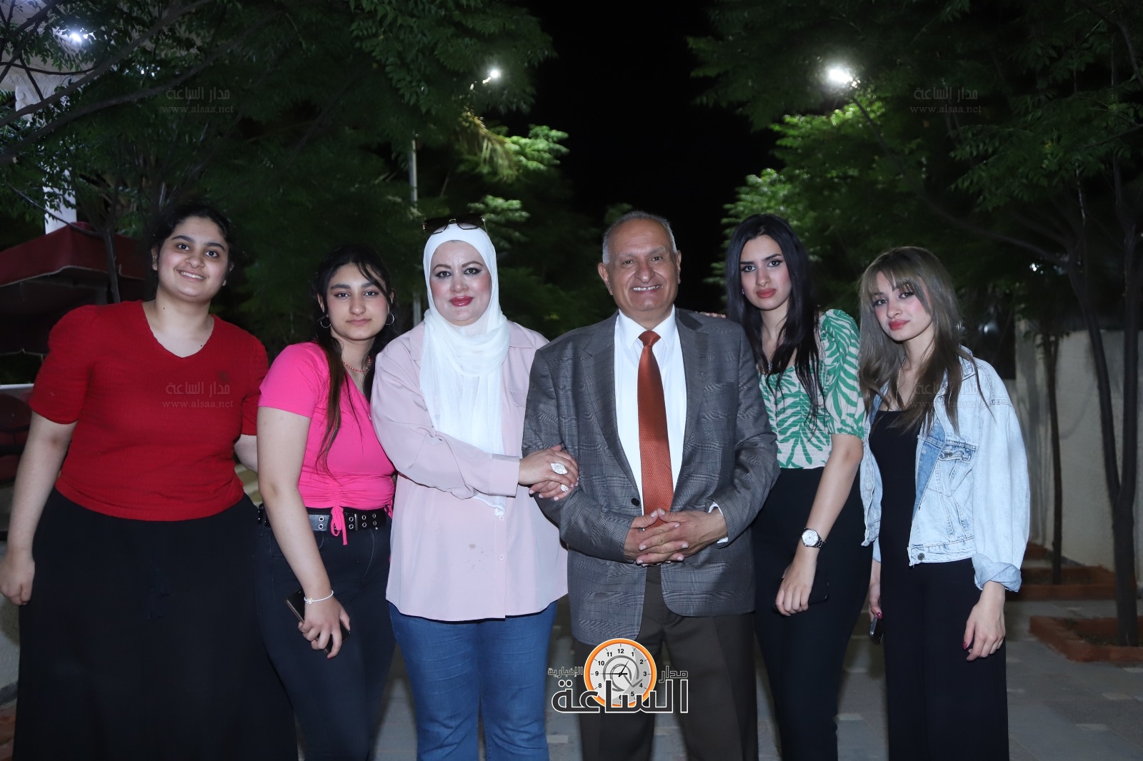 Madar Al-Saa Images 0.2400370628999151