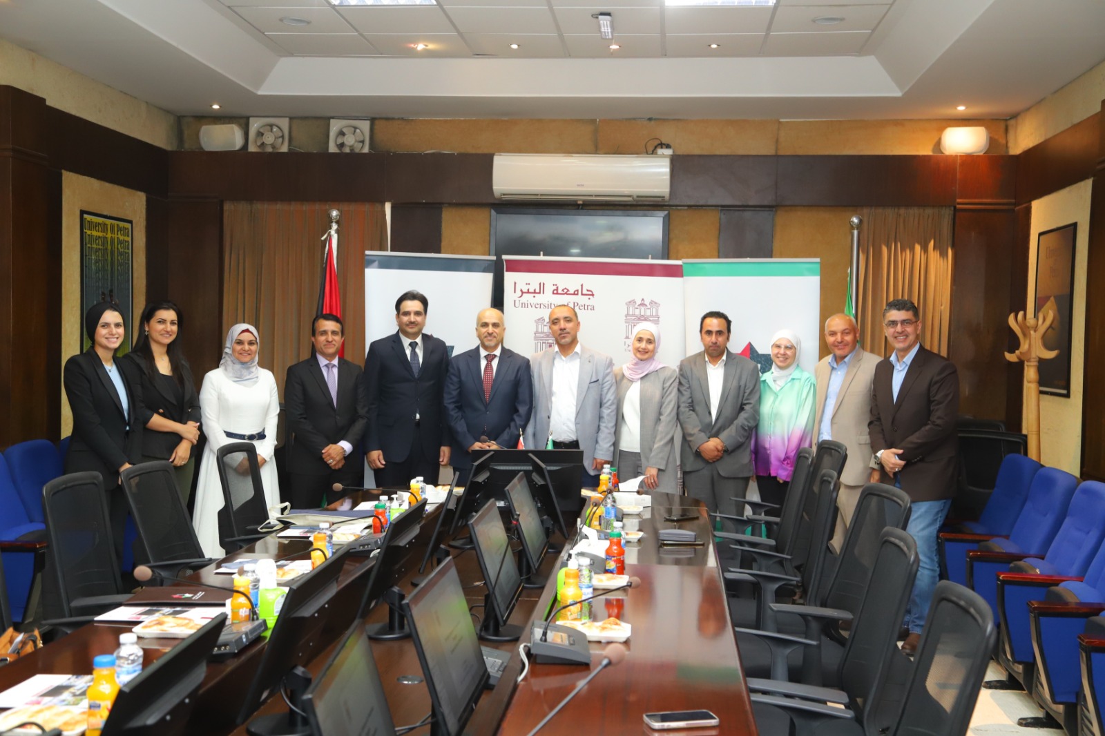 Madar Al-Saa Images 0.7019451713377227