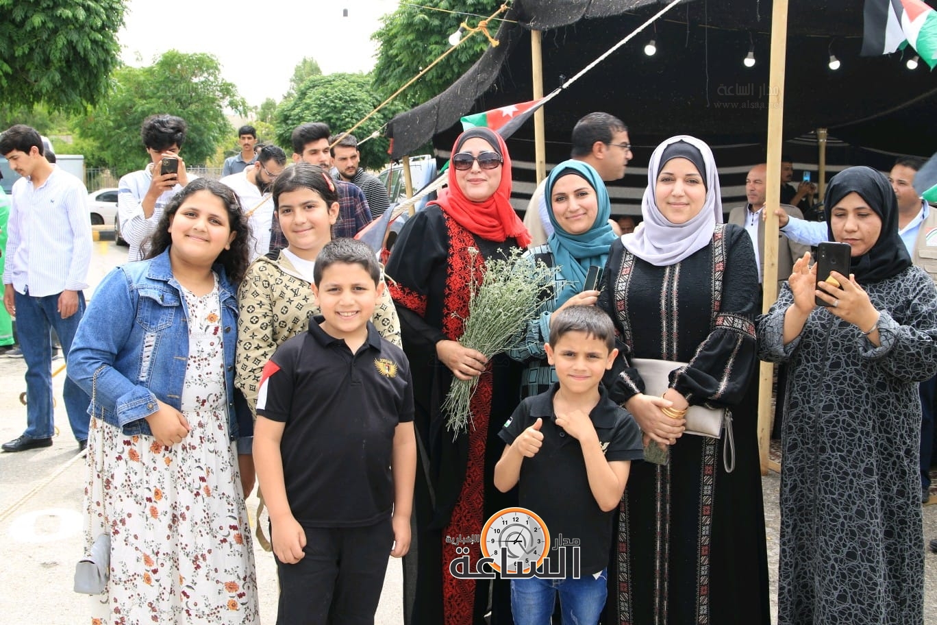 Madar Al-Saa Images 0.3857982137975944