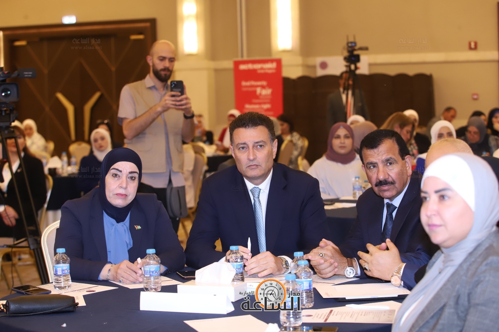 Madar Al-Saa Images 0.3658640962187858