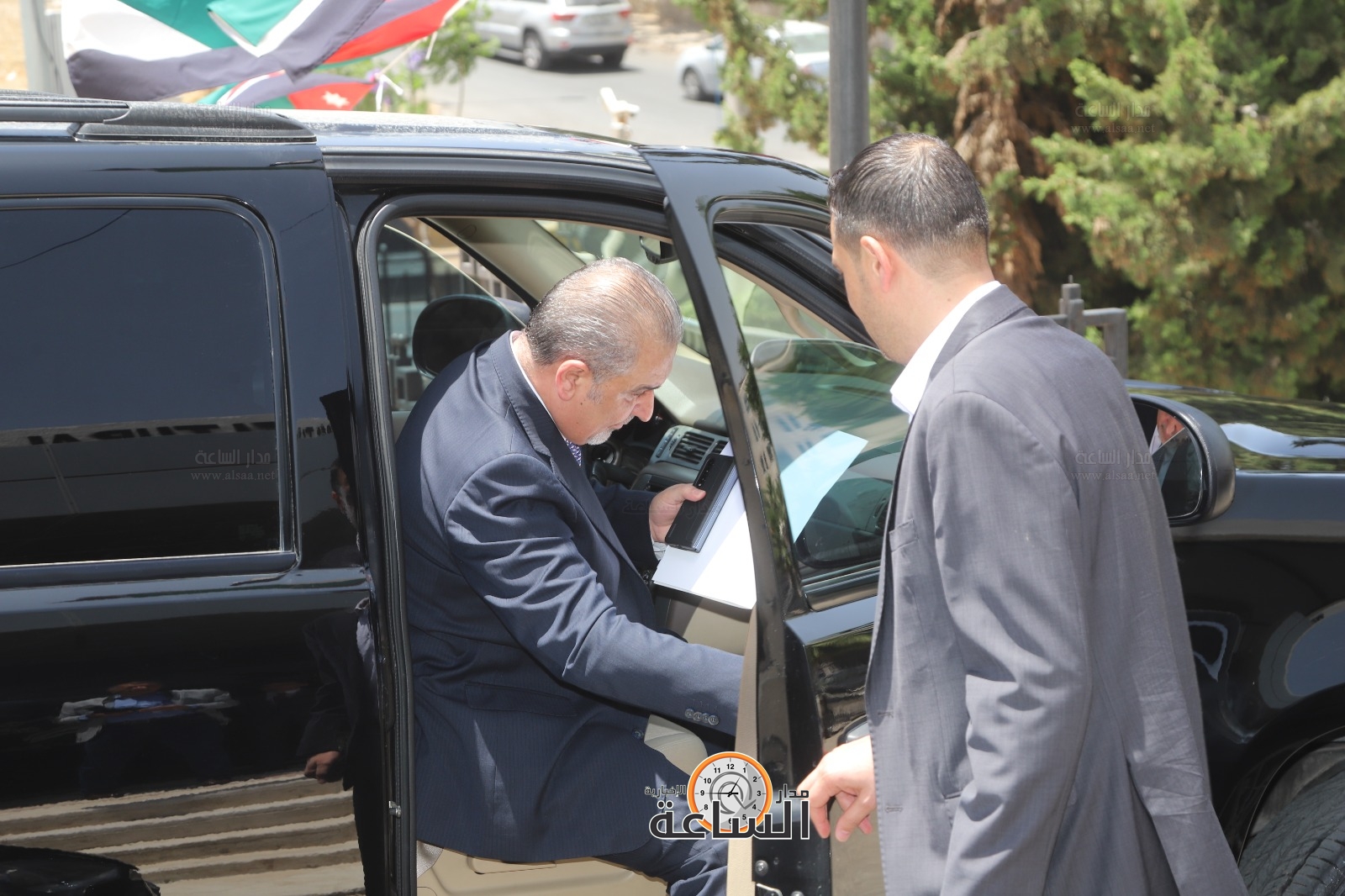 Madar Al-Saa Images 0.4034348940216357