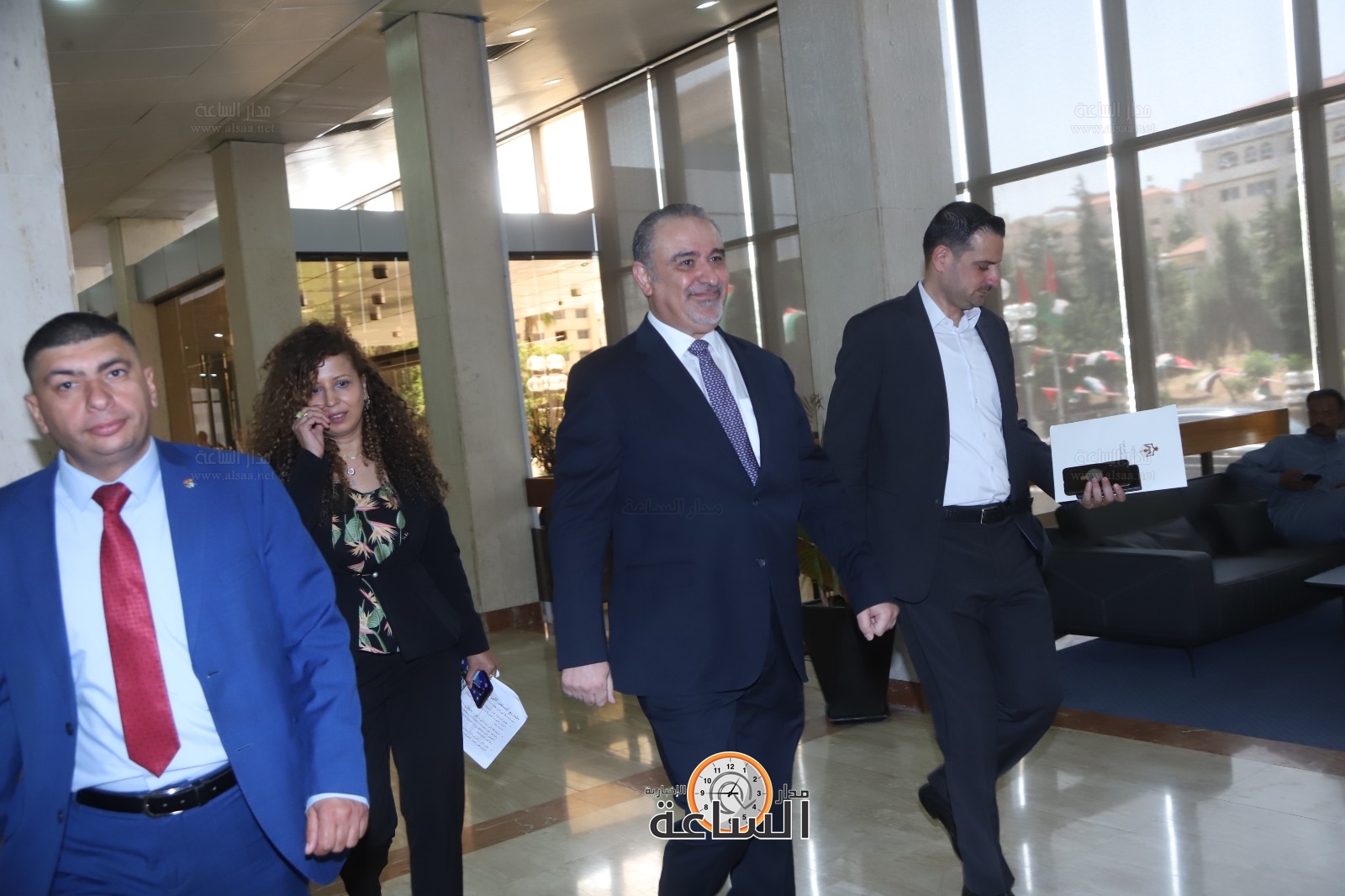 Madar Al-Saa Images 0.16010031625160304