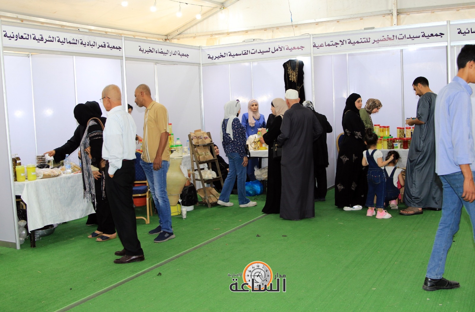 Madar Al-Saa Images 0.1831860395752316