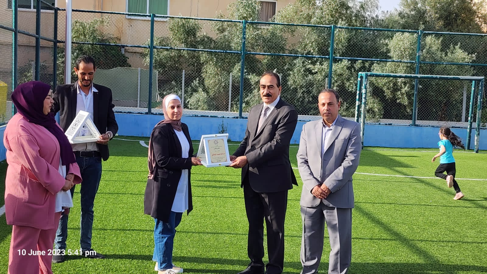 Madar Al-Saa Images 0.882185989060561