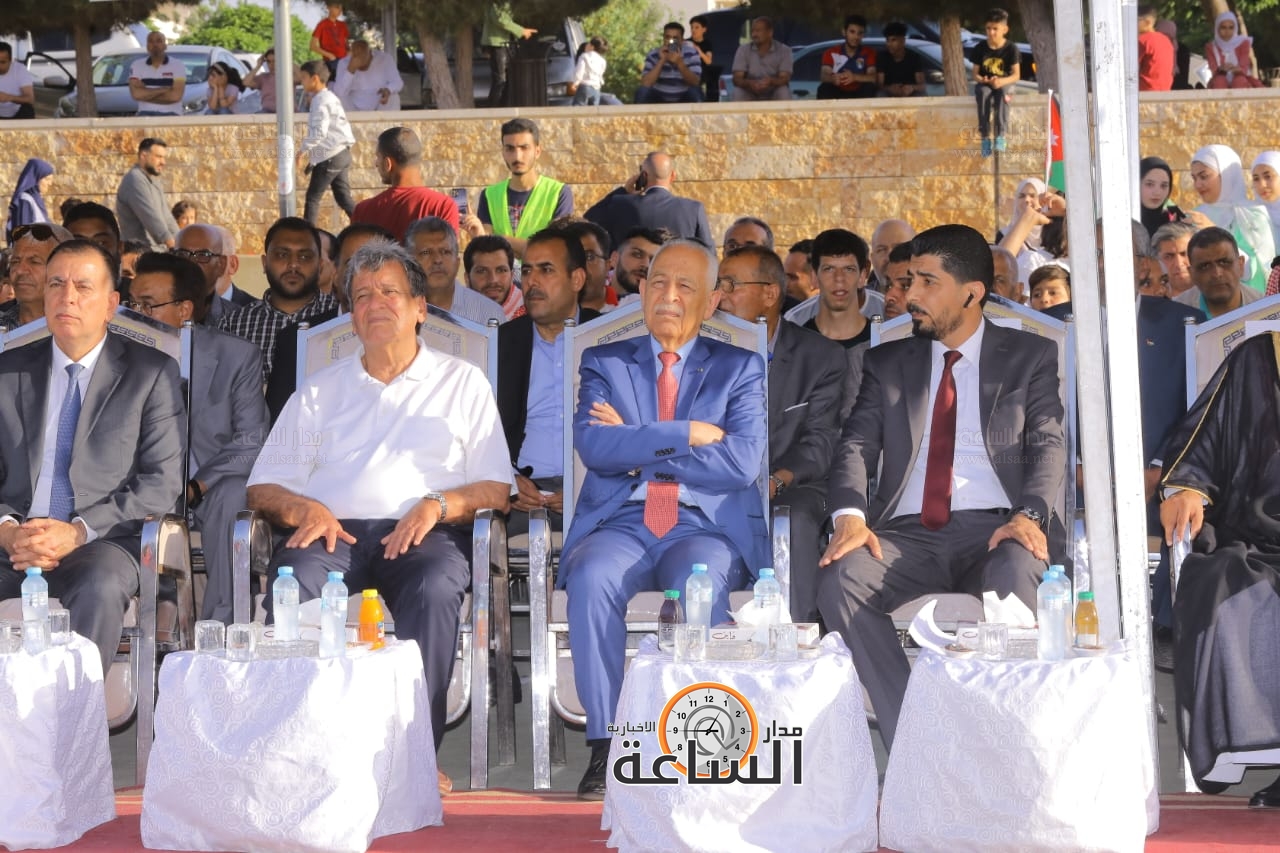 Madar Al-Saa Images 0.7468788278229371