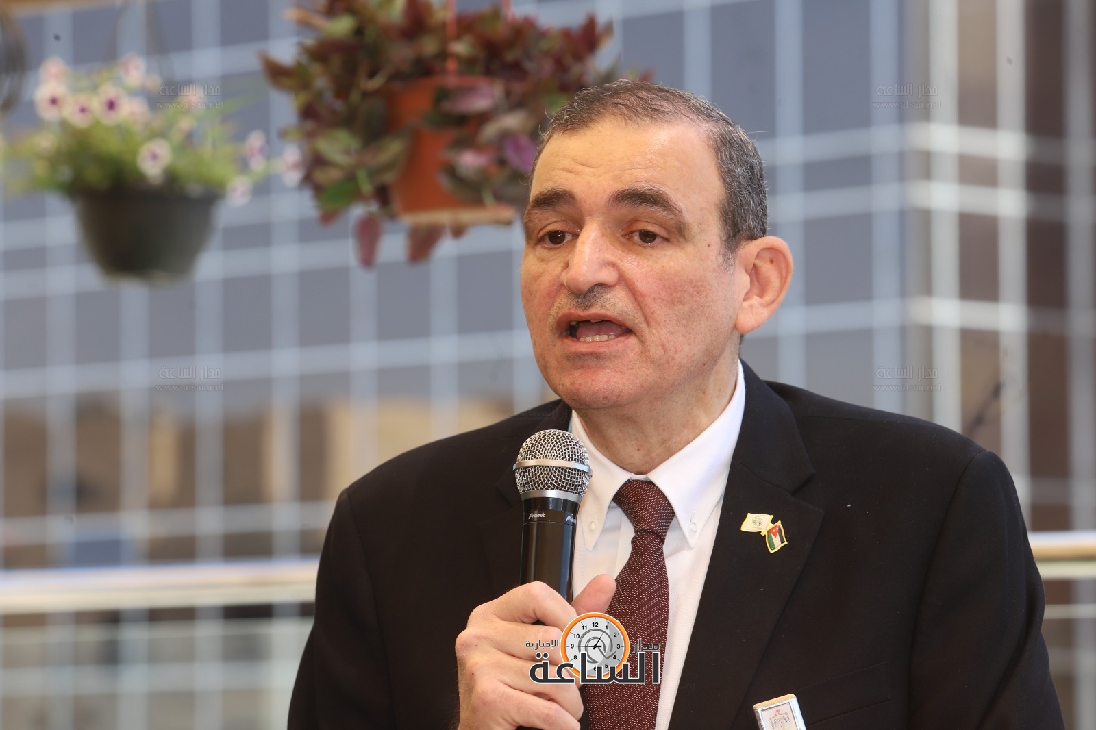 Madar Al-Saa Images 0.8279511206869521