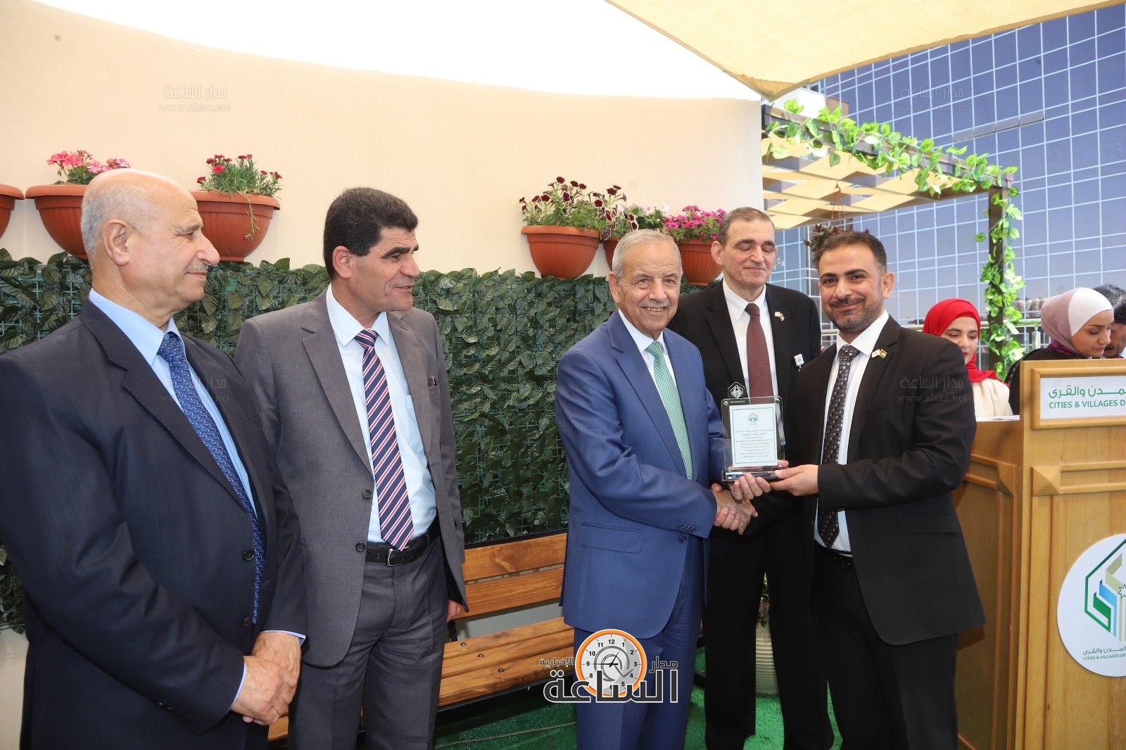 Madar Al-Saa Images 0.8216085897455829