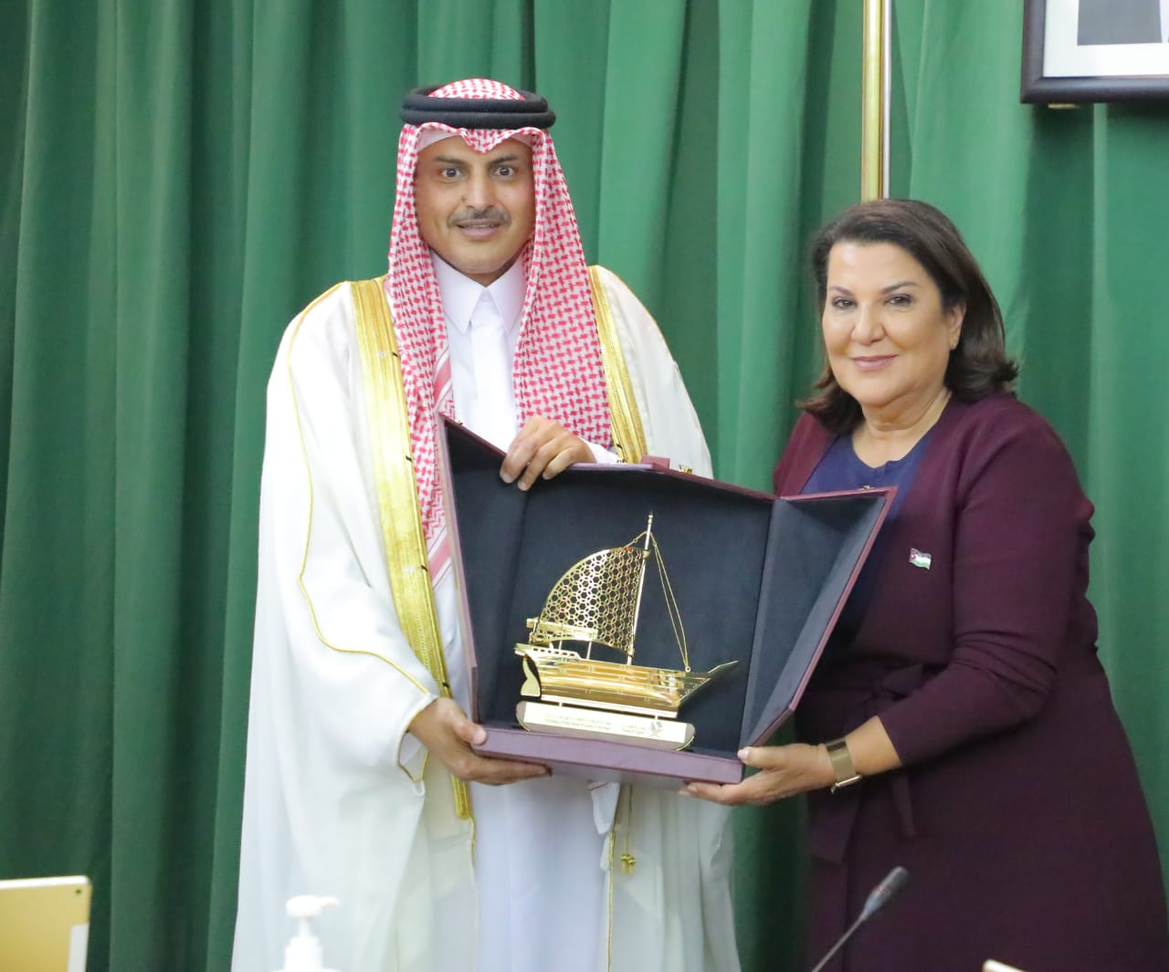 Madar Al-Saa Images 0.017303771673947477