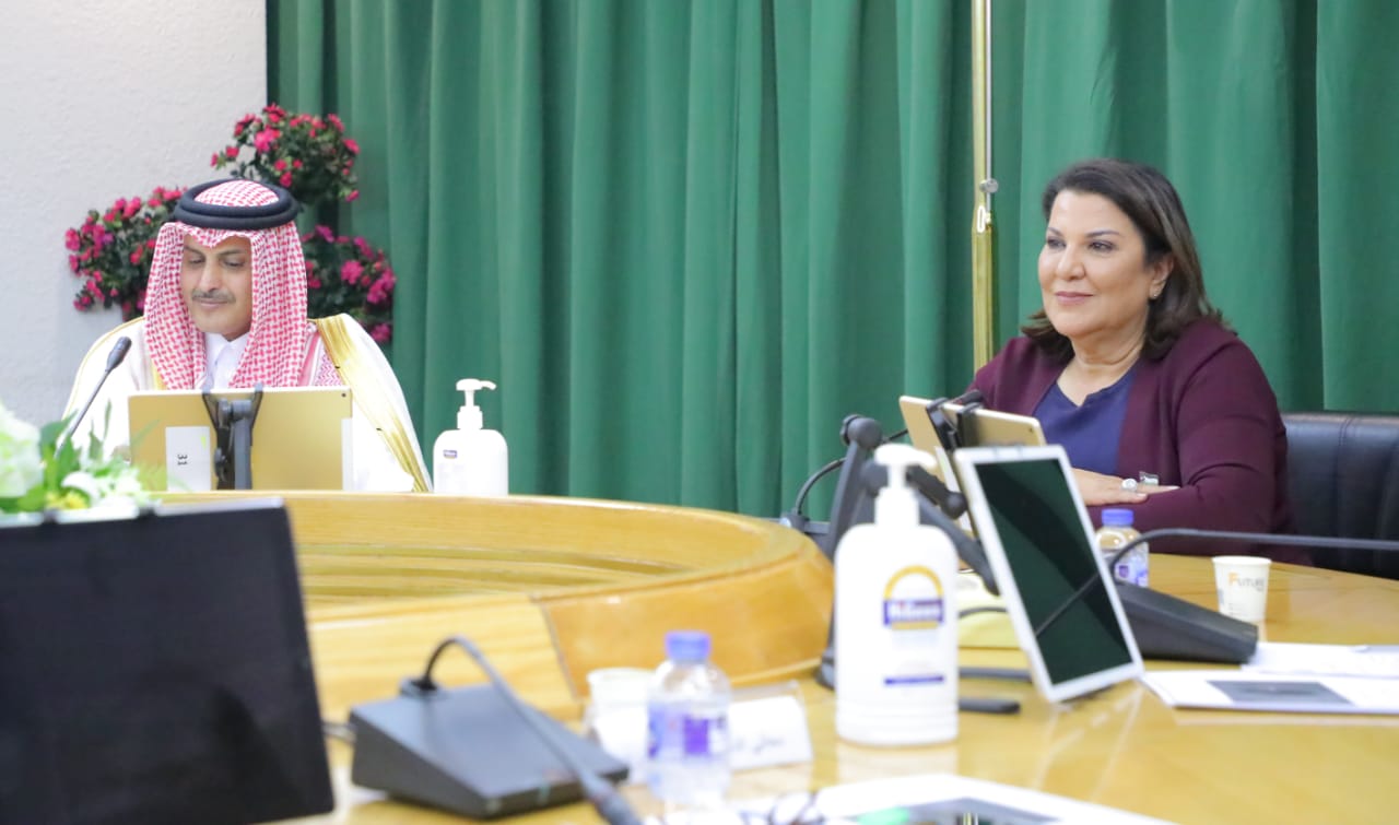 Madar Al-Saa Images 0.791588561636435