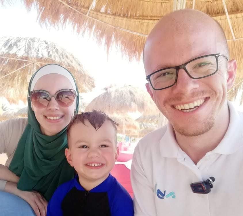 Madar Al-Saa Images 0.4824856117441718