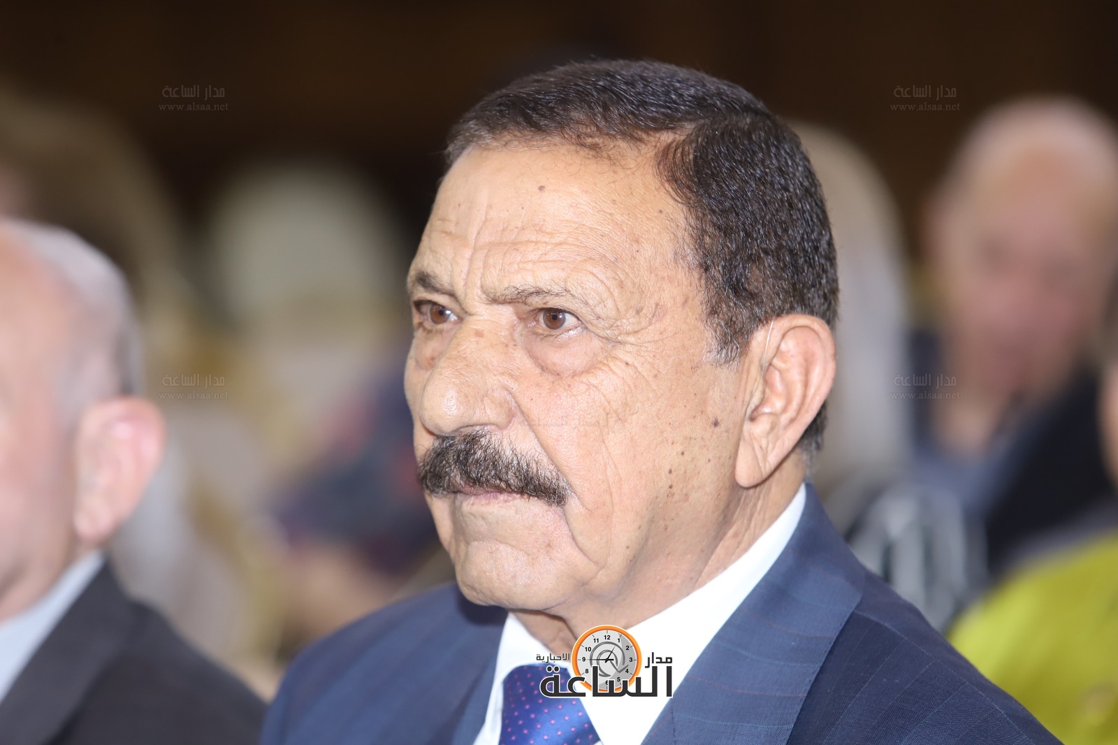 Madar Al-Saa Images 0.3765513813757123