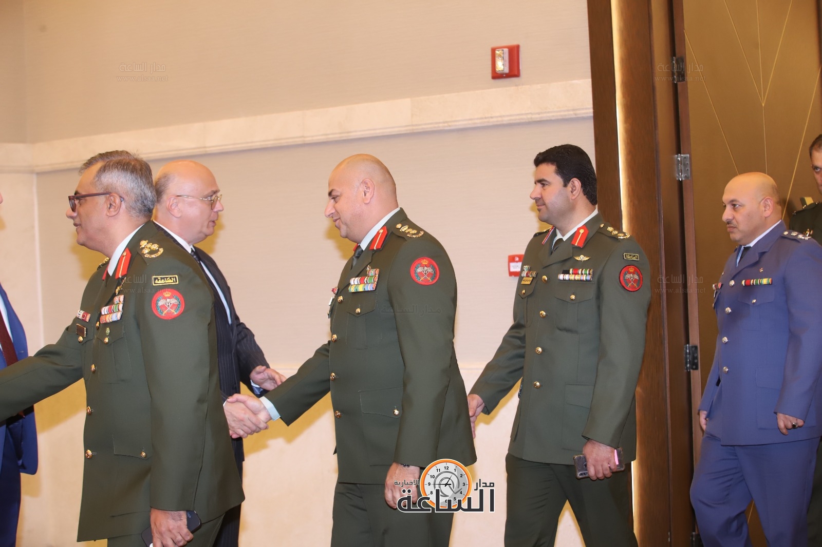 Madar Al-Saa Images 0.4502502085664166