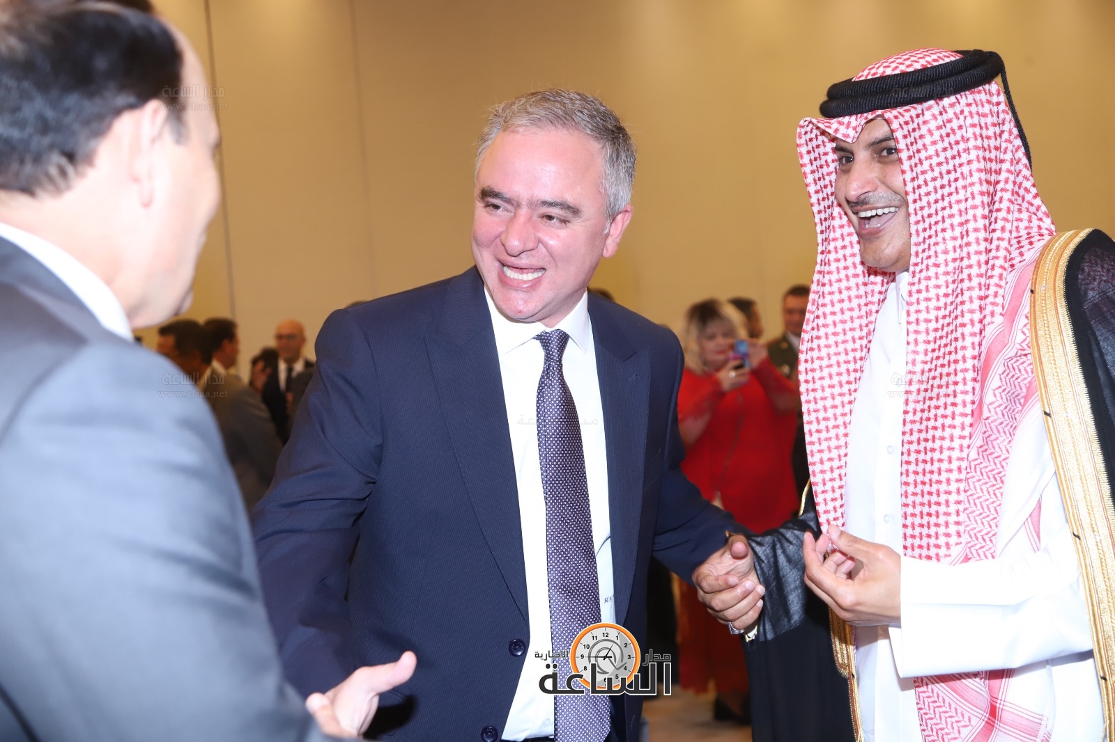 Madar Al-Saa Images 0.21375003600772946