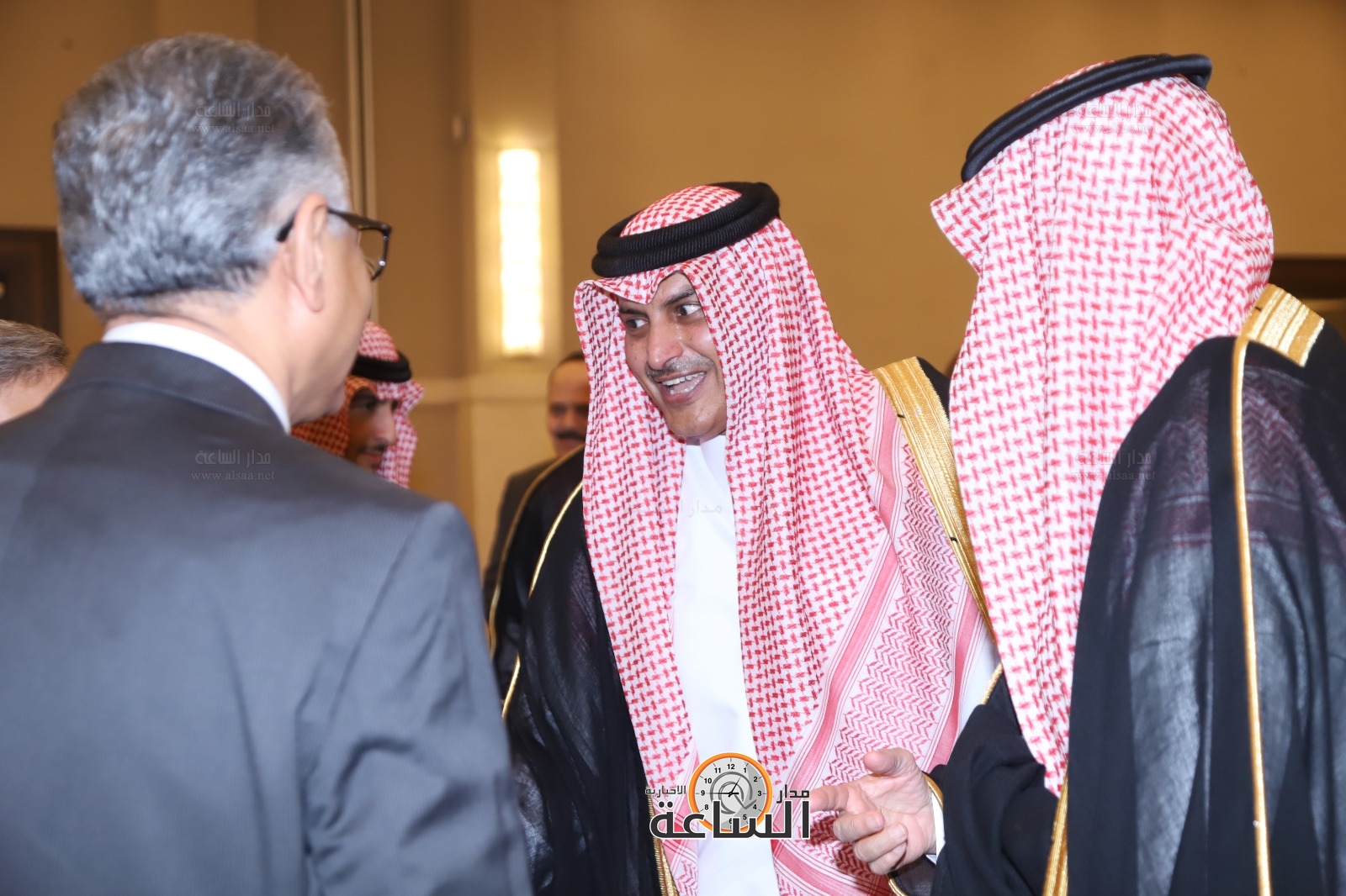 Madar Al-Saa Images 0.616684673618413