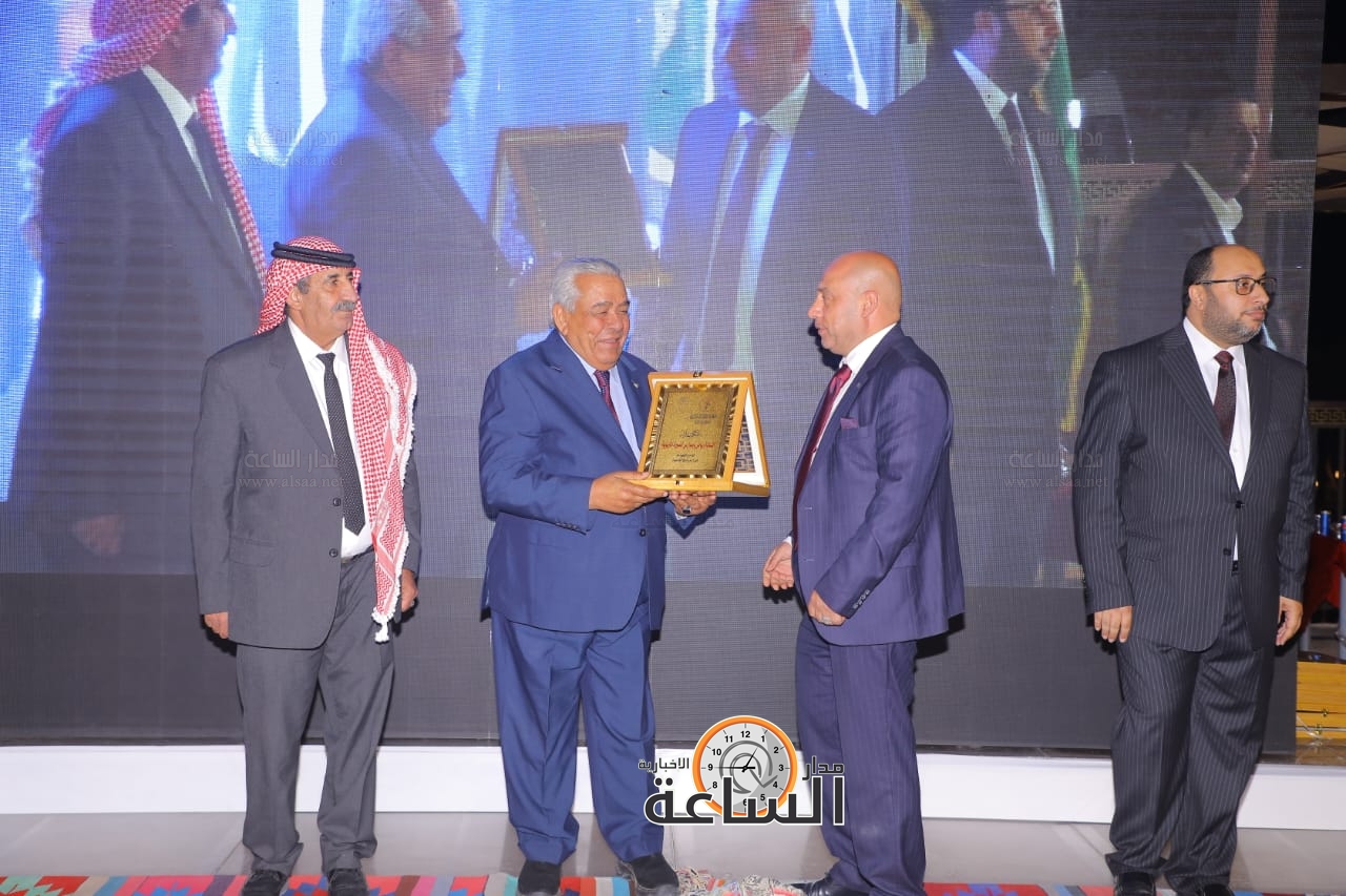 Madar Al-Saa Images 0.7617288190457632