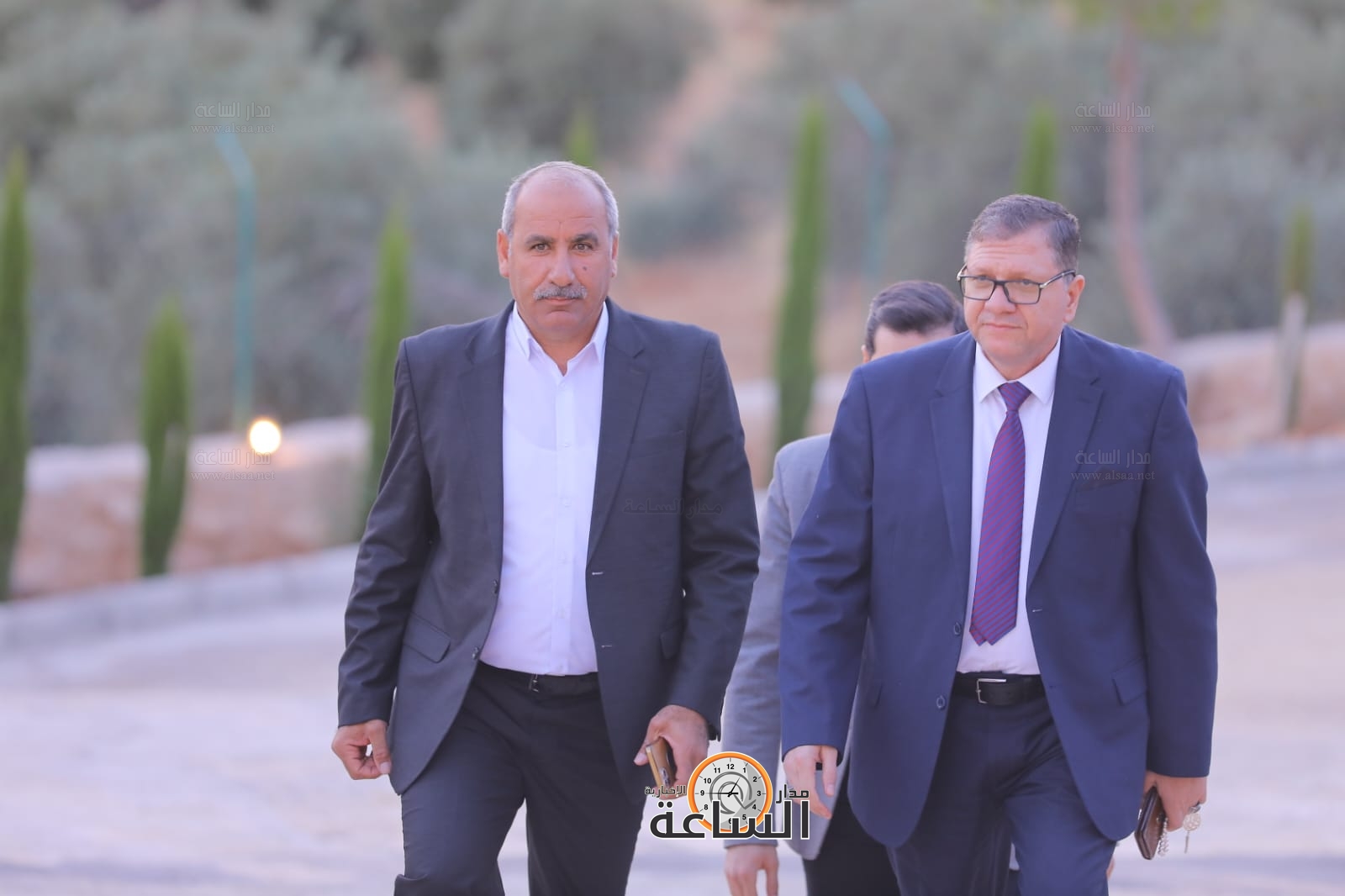 Madar Al-Saa Images 0.8757545231055217