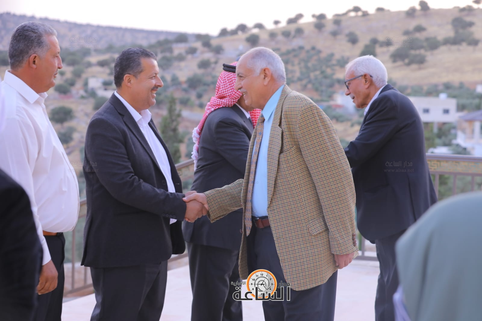 Madar Al-Saa Images 0.086993632647695