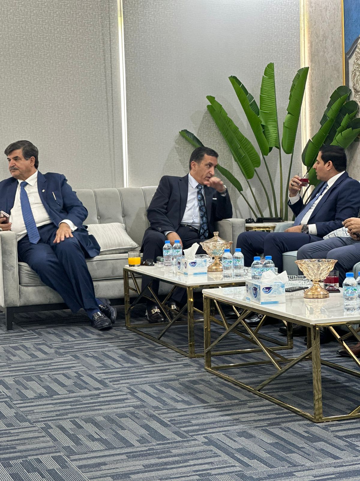 Madar Al-Saa Images 0.6471661461264482