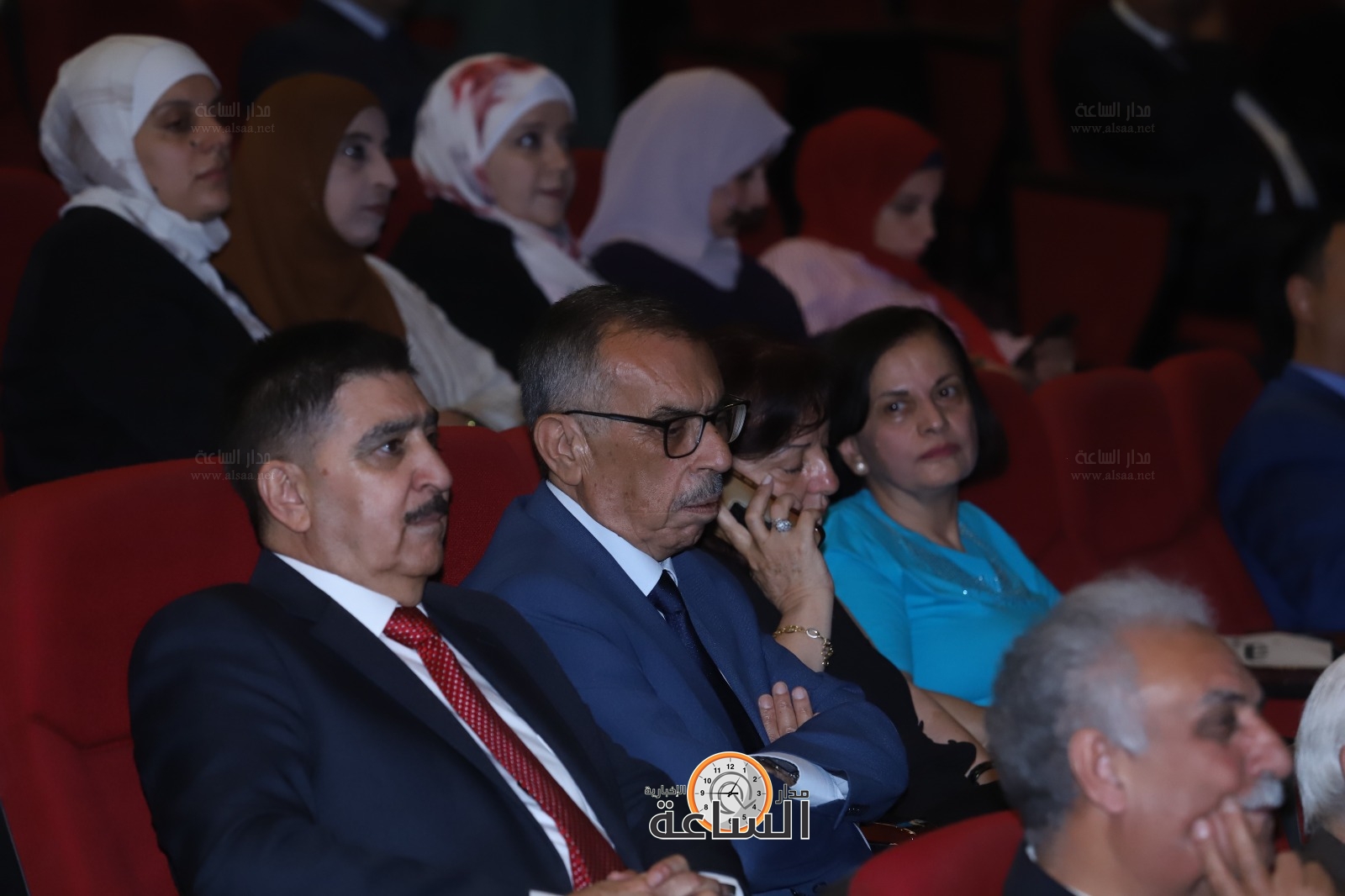 Madar Al-Saa Images 0.4807829469389082