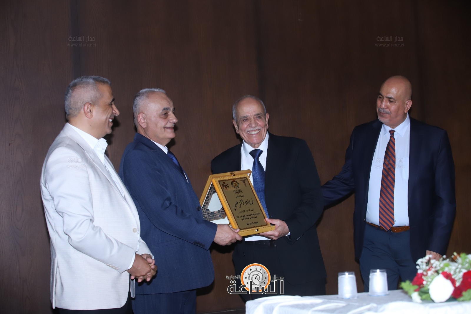 Madar Al-Saa Images 0.478498018068354