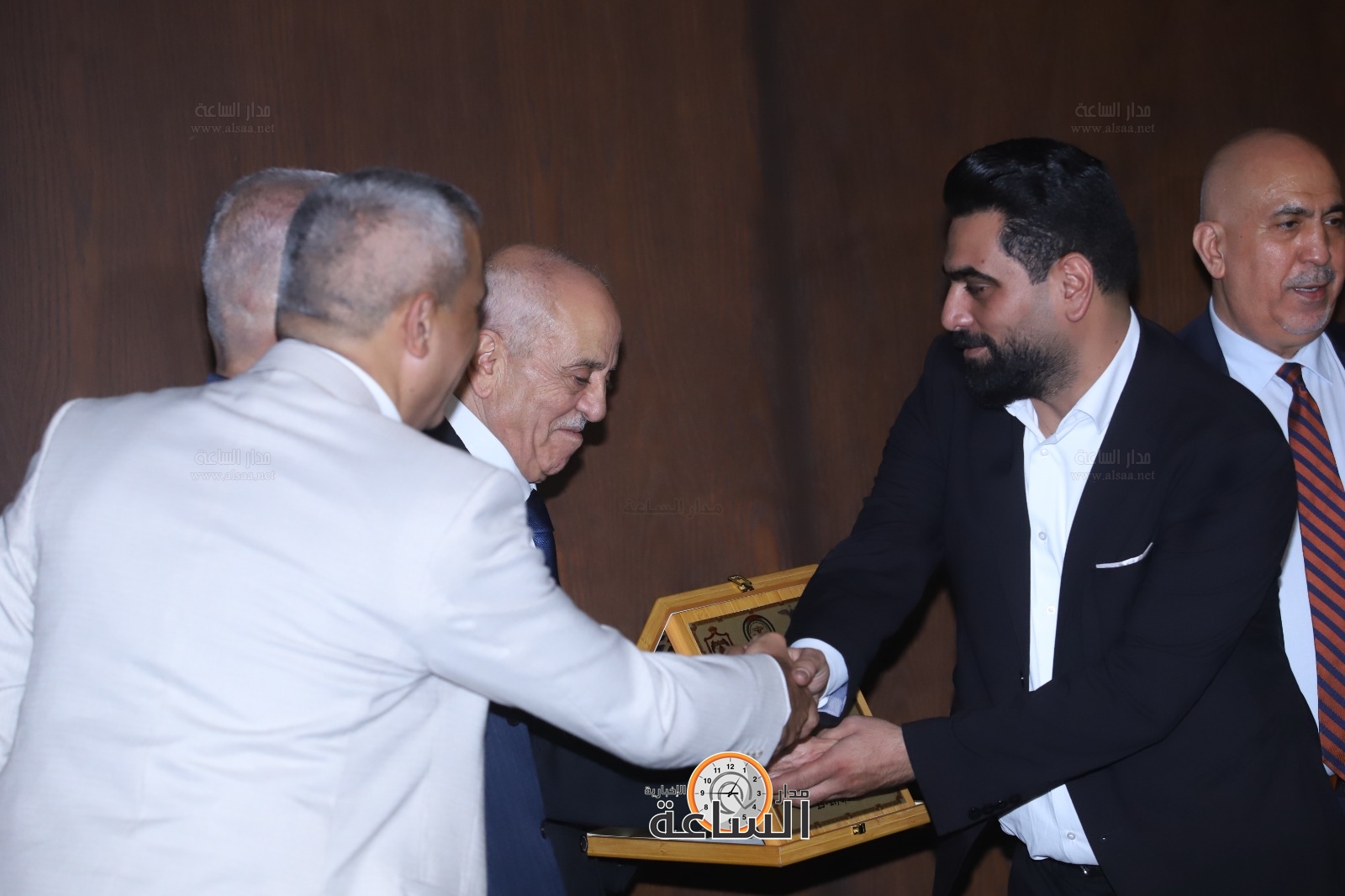 Madar Al-Saa Images 0.4264067238751348