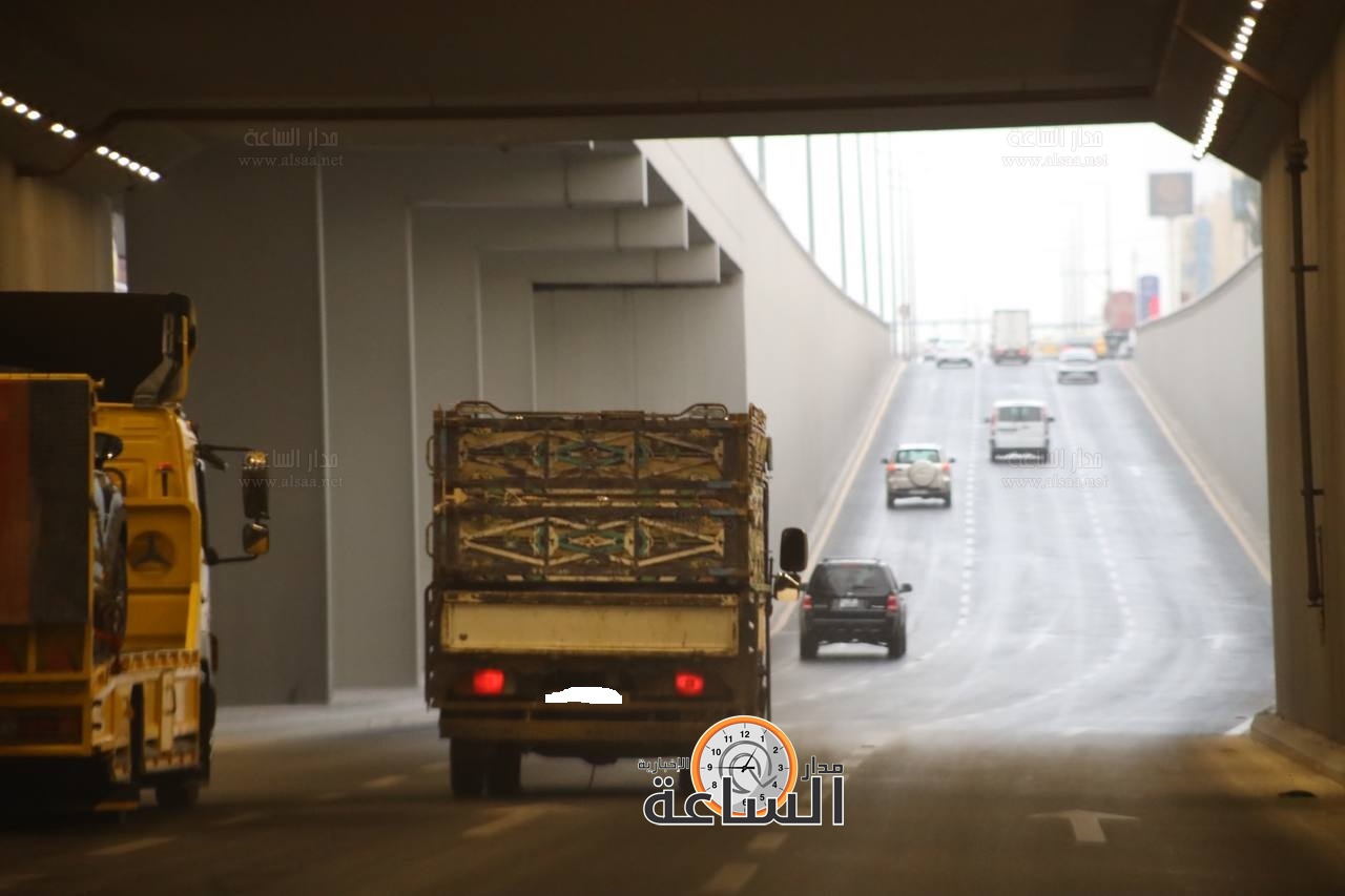 Madar Al-Saa Images 0.429012341595