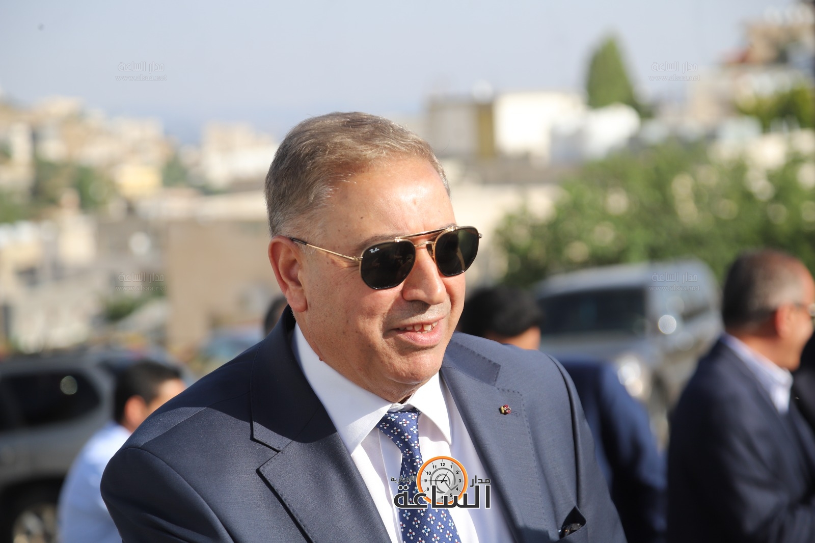 الوزير السابق شحادة ابو هديب