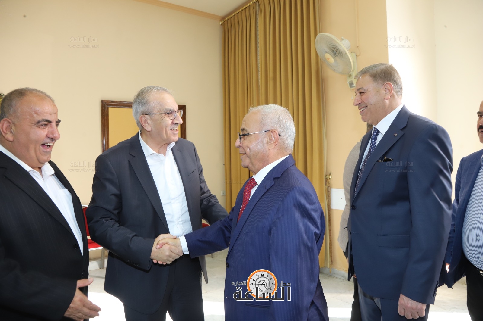 Madar Al-Saa Images 0.4935453946448455