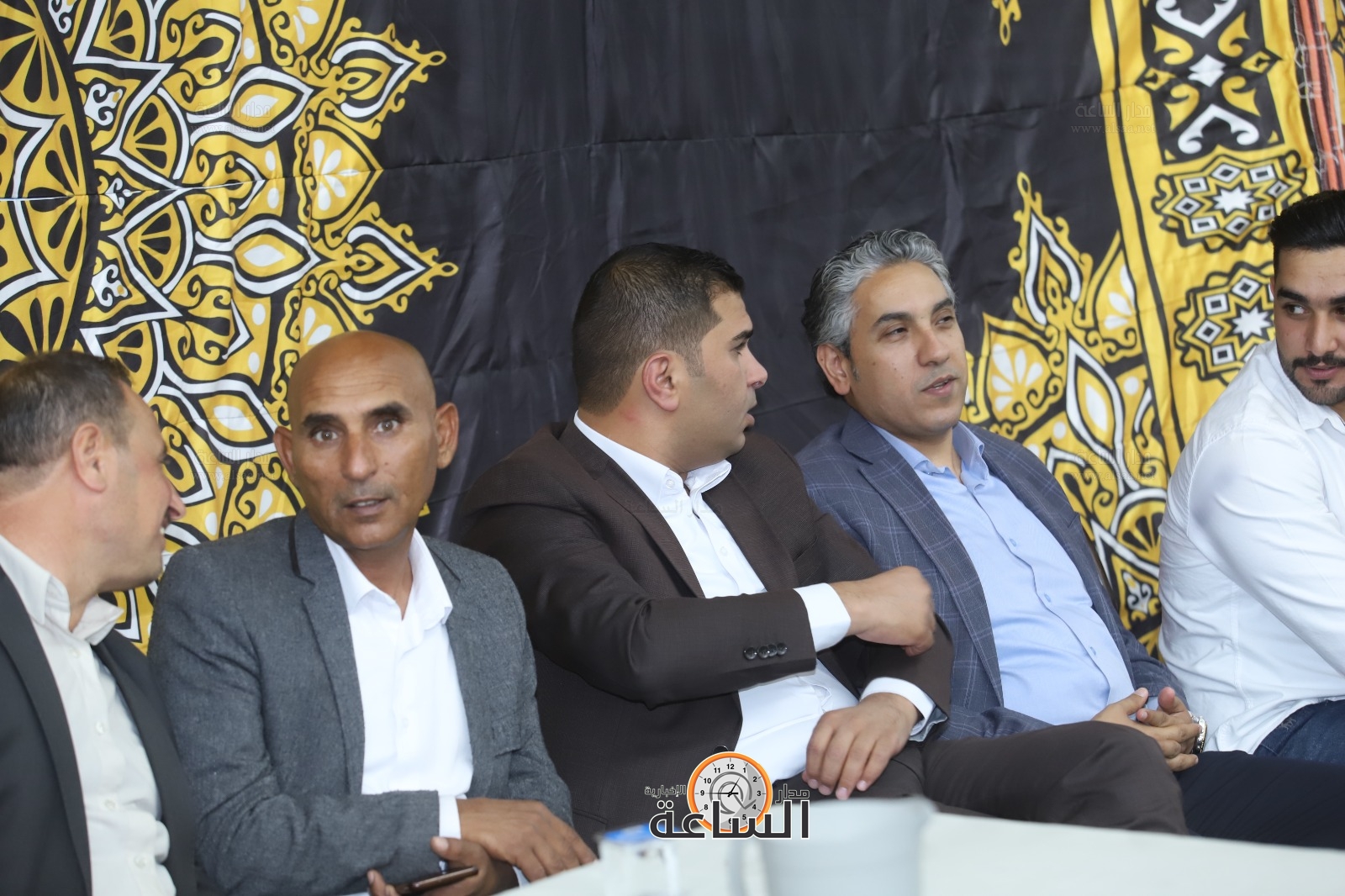 Madar Al-Saa Images 0.6568091438403115