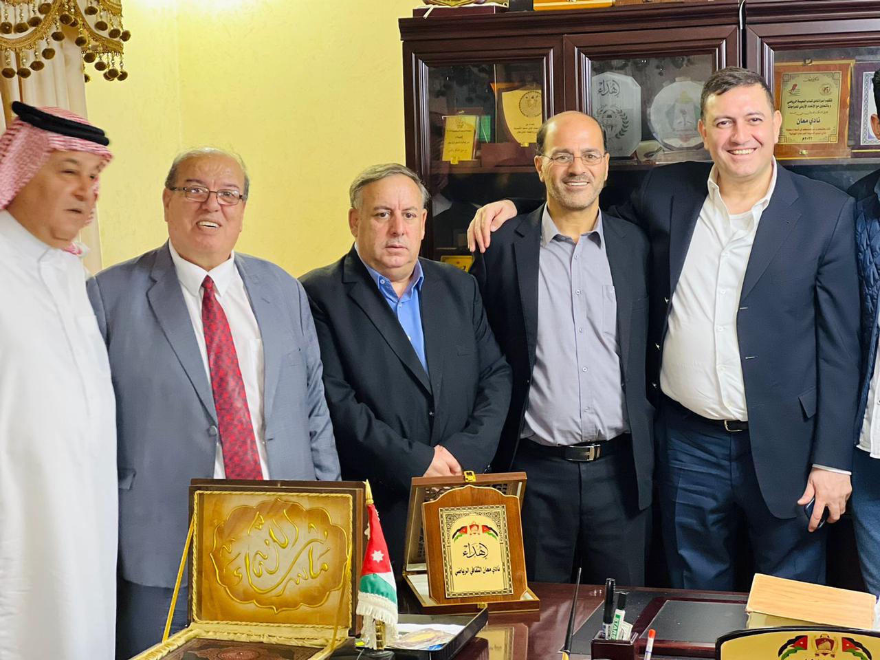 Madar Al-Saa Images 0.8024489157478971