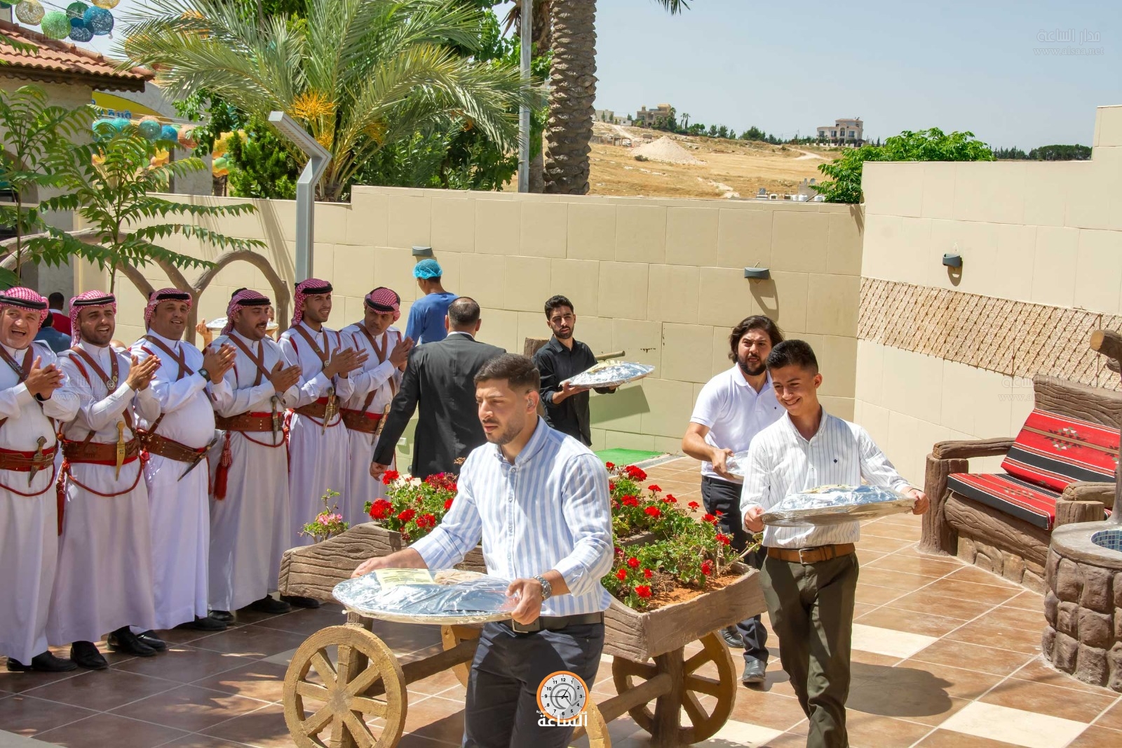 Madar Al-Saa Images 0.4585181432630713